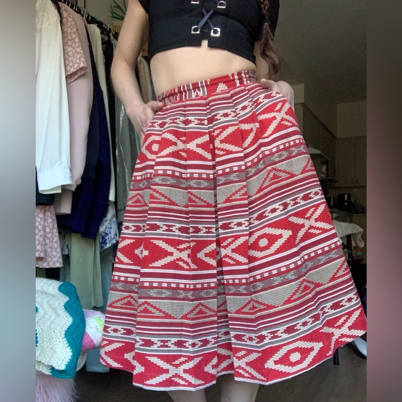 Valley of the Dolls Pasadena Pleated A-Line Skirt - Picture 8 of 8